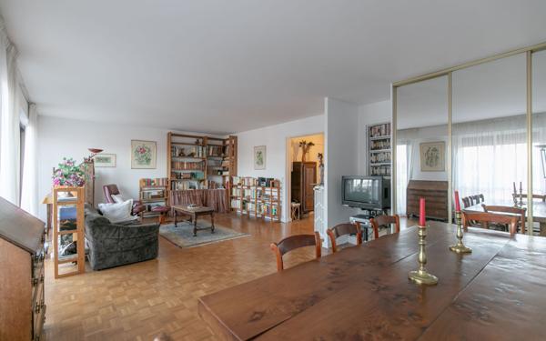 Appartement à vendre    3 pièces • 89,51 m2 Paris 8