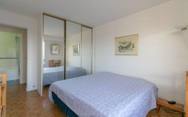 Appartement à vendre    3 pièces • 89,51 m2 Paris 8