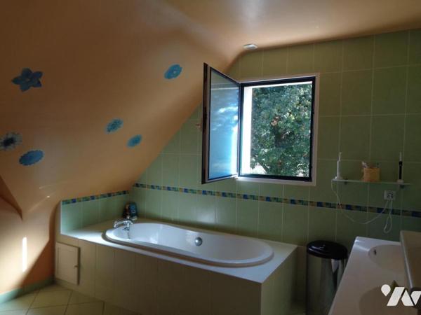 CONTEMPORAINE DE 2006 LUMINEUSE DE 154 M² EN TRES BON ETAT DANS QUARTIER CALME