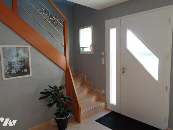 CONTEMPORAINE DE 2006 LUMINEUSE DE 154 M² EN TRES BON ETAT DANS QUARTIER CALME