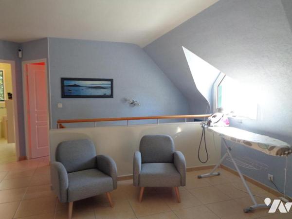 CONTEMPORAINE DE 2006 LUMINEUSE DE 154 M² EN TRES BON ETAT DANS QUARTIER CALME