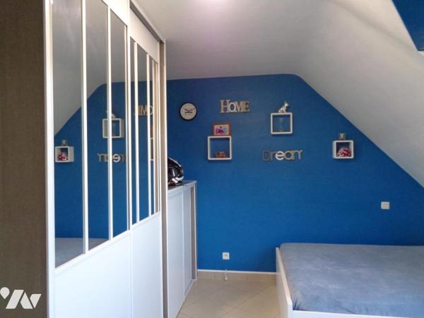 CONTEMPORAINE DE 2006 LUMINEUSE DE 154 M² EN TRES BON ETAT DANS QUARTIER CALME