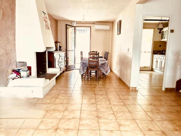 Maison  individuelle  sur Istres  sud   les T5 103 m2 + jardin 100M2 + Garage fermé