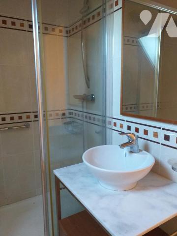 PLESCOP en campagne belle maison traditionnelle Néo Bretonne sur un terrain de 2560m²