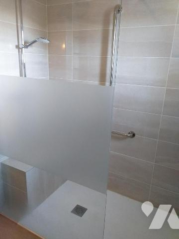 PLESCOP en campagne belle maison traditionnelle Néo Bretonne sur un terrain de 2560m²