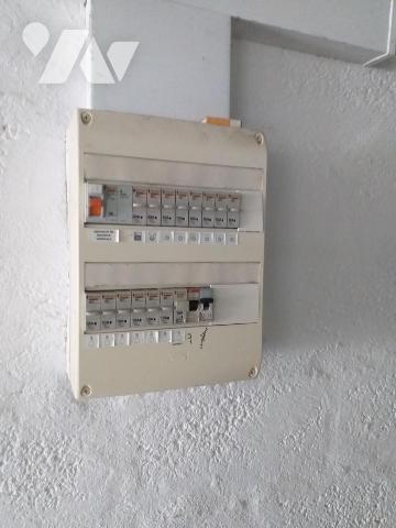 PLESCOP en campagne belle maison traditionnelle Néo Bretonne sur un terrain de 2560m²