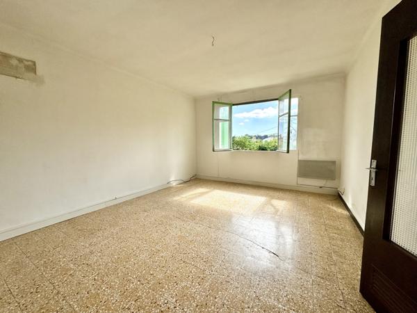 Gignac-la-Nerthe (13180) MAISON T4 86M2, GARAGE 48M2, SECTEUR RECHERCHÉ