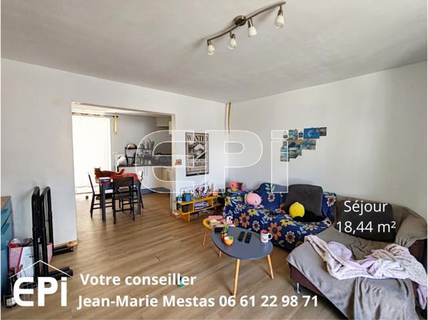Nueil-les-Aubiers Maison ancienne Ajouter à ma sélection Référence : 6378