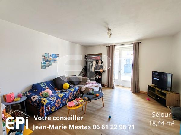 Nueil-les-Aubiers Maison ancienne Ajouter à ma sélection Référence : 6378