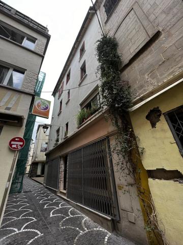 Vente Immeuble 6 pièces 150 m2 à Lodève