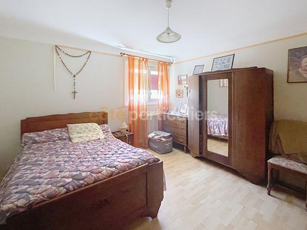 Vente
                Maison260 m² - 19 Pièces -
                    USTARITZ (64480)