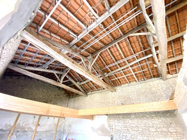 Maison
                                                                                                                                                                                                                                                                                                                        5 pièce(s)                                                                                                                                                                                                          3 chambre(s)                                                                                                                                                                                                          178  m²