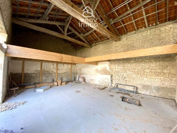 Maison
                                                                                                                                                                                                                                                                                                                        5 pièce(s)                                                                                                                                                                                                          3 chambre(s)                                                                                                                                                                                                          178  m²