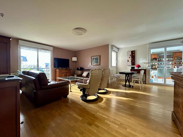 Appartement Poissy 4 pièces 84m2 avec Loggia €435 000 ** - Référence 9087