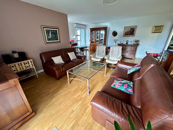 Appartement Poissy 4 pièces 84m2 avec Loggia €435 000 ** - Référence 9087