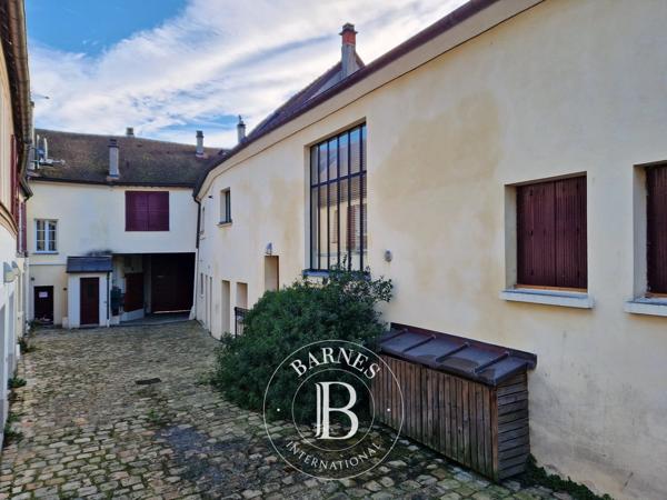 Écouen, Immeuble  672 m² à vendre