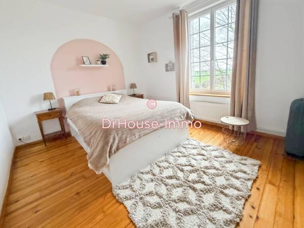 Bien immobilier à vendre 8 pièces de 218 m²