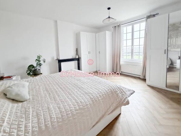 Bien immobilier à vendre 8 pièces de 218 m²