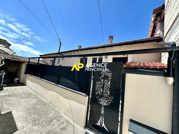 Bezons - Maison de ville divisée en 2 appartements €299 000 ** - Référence 4420