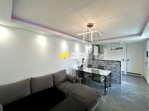 Bezons - Maison de ville divisée en 2 appartements €299 000 ** - Référence 4420