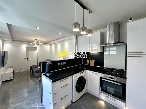 Bezons - Maison de ville divisée en 2 appartements €299 000 ** - Référence 4420