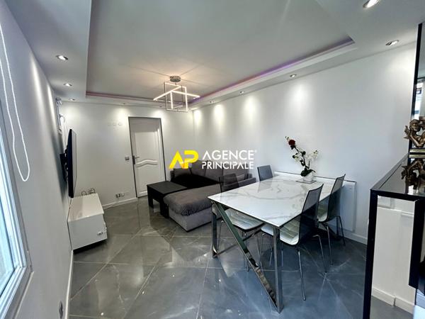 Bezons - Maison de ville divisée en 2 appartements €299 000 ** - Référence 4420