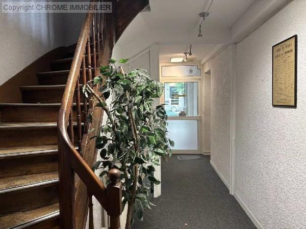 Vente                                                      Immeuble
                        
                                         180 m2                     à Marmande