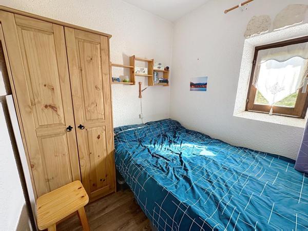 A 300 mètres, des pistes et des commerces