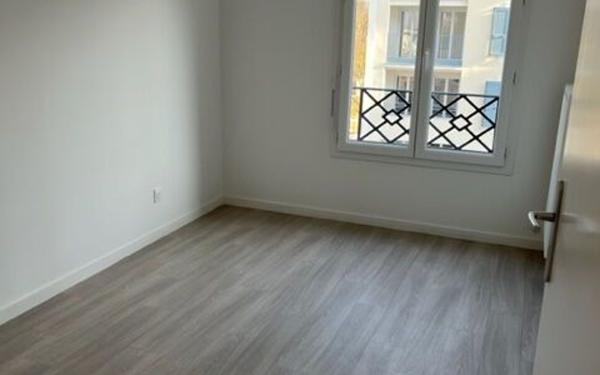 Appartement à louer    3 pièces •  Le Blanc-Mesnil