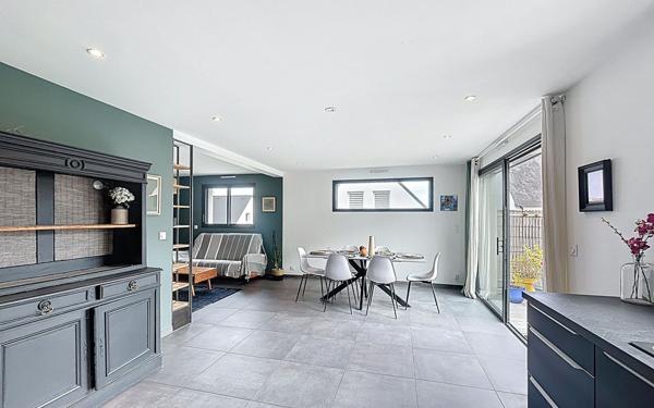 Maison à louer    4 pièces • 120 m2 Brech