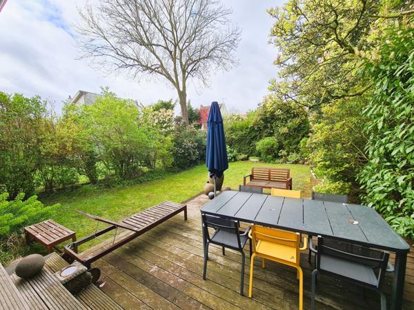 Vente Maison251 m² - 6 Pièces - LE VESINET (78110)