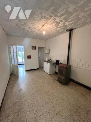 hesdin, Maison d'habitation - Maison à rafraichir dans le centre ville de la ville de HESDIN se...