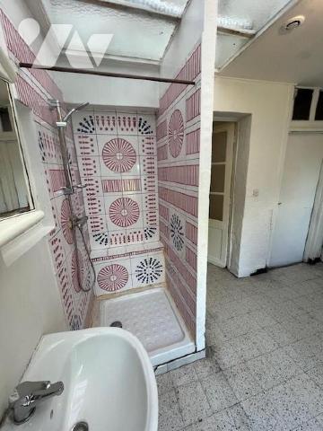 hesdin, Maison d'habitation - Maison à rafraichir dans le centre ville de la ville de HESDIN se...