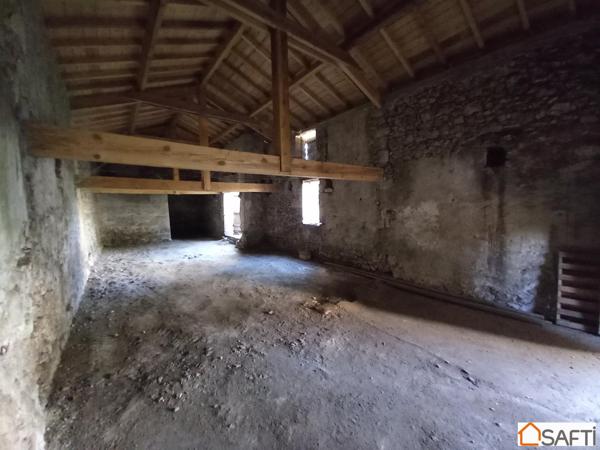 GRANGE 98M2 SUR PARCELLE 353M2