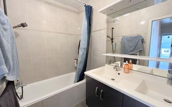 Appartement à vendre    3 pièces • 65 m2 Rosny-sous-Bois