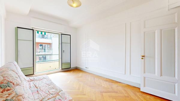 NICE - GAMBETTA / CARRÉ D'OR : MAGNIFIQUE 3/4 PIÈCES UN BEL IMMEUBLE BOURGEOIS AVEC VUE DÉGAGÉE