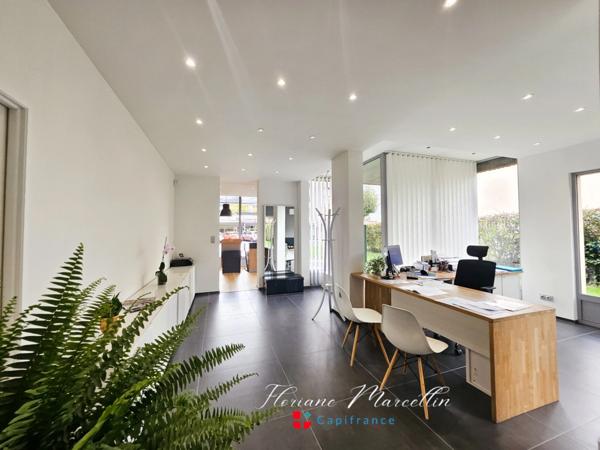 Local/bureau à vendre CLUSES (74)