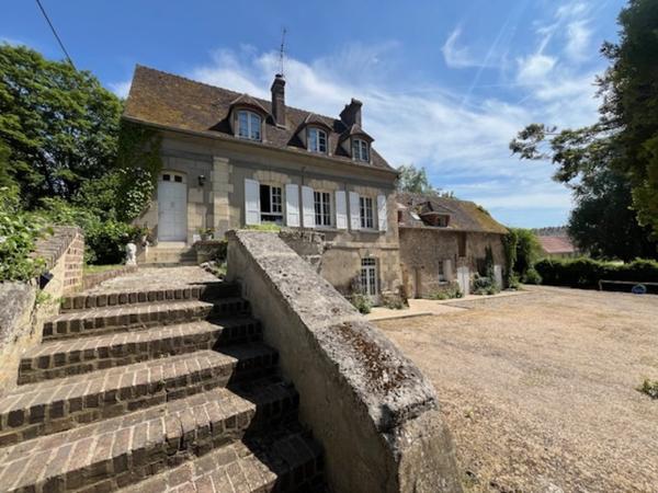 Gisors (27140) Maison de Charme 7 pièces de 220 m²