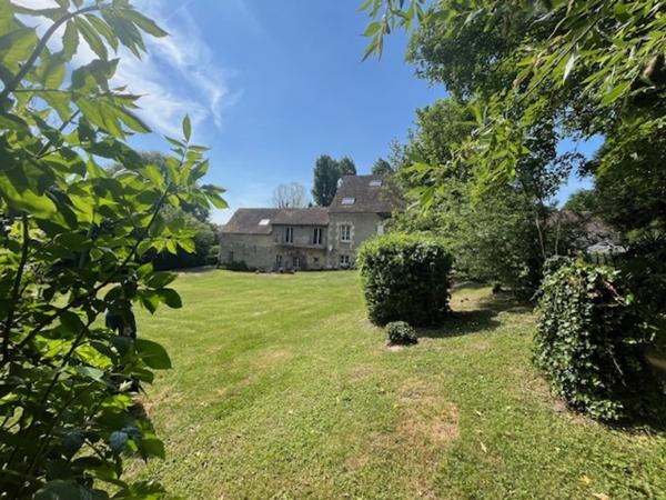 Gisors (27140) Maison de Charme 7 pièces de 220 m²