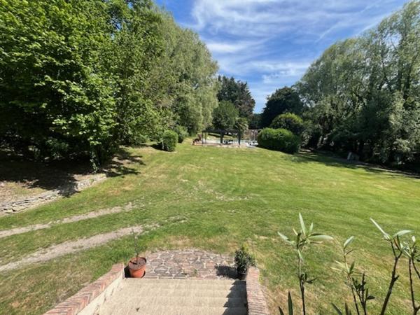 Gisors (27140) Maison de Charme 7 pièces de 220 m²