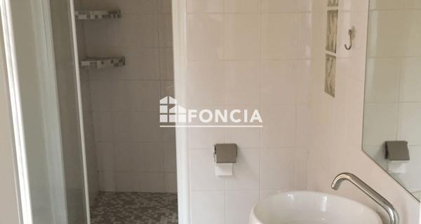 Location Studio 25.9 m² - Saint-germain-en-laye 78100
