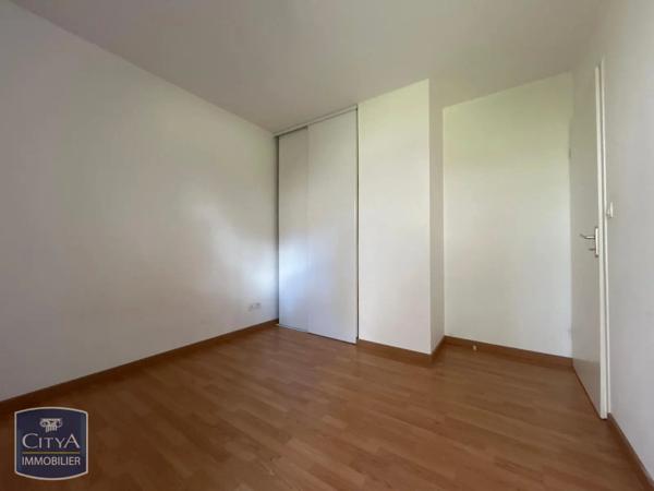 Appartement à louer 2 pièces 35.92m² Alençon (61000)
