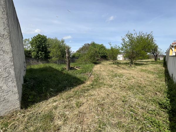 Poitiers (86000) MAISON PLAIN PIED 100 M2 A RENOVER AVEC JARDIN 1700 M2 ET GARAGE 50 M2