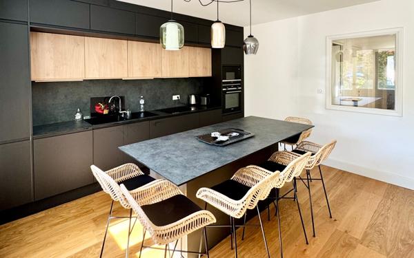 Appartement à vendre    3 pièces • 72 m2 Caluire-et-Cuire