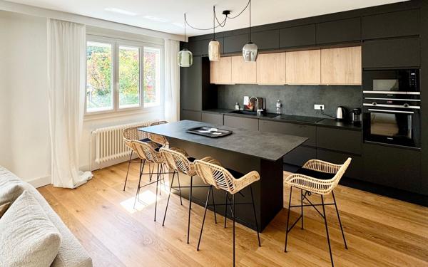 Appartement à vendre    3 pièces • 72 m2 Caluire-et-Cuire