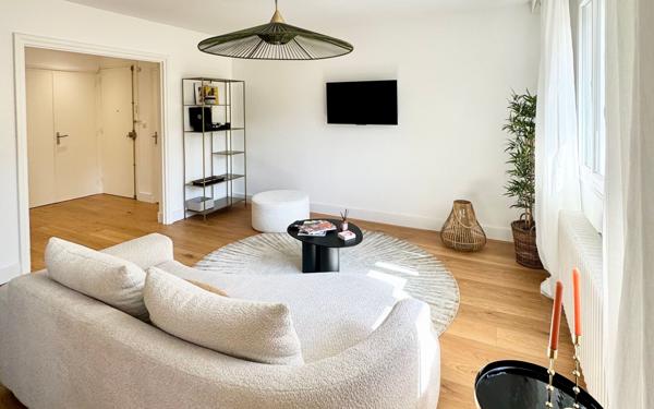 Appartement à vendre    3 pièces • 72 m2 Caluire-et-Cuire