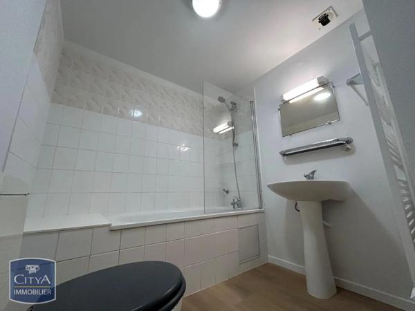 Appartement à louer 1 pièce 32.03m² Villers-lès-Nancy (54600)