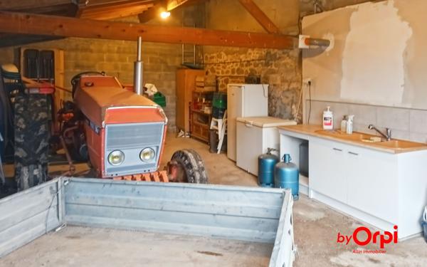 Maison à vendre    4 pièces •  Treignat