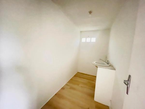 Location                                                      Maison
                        
                     3 pièces                      62 m2                     à Villenave-d'Ornon