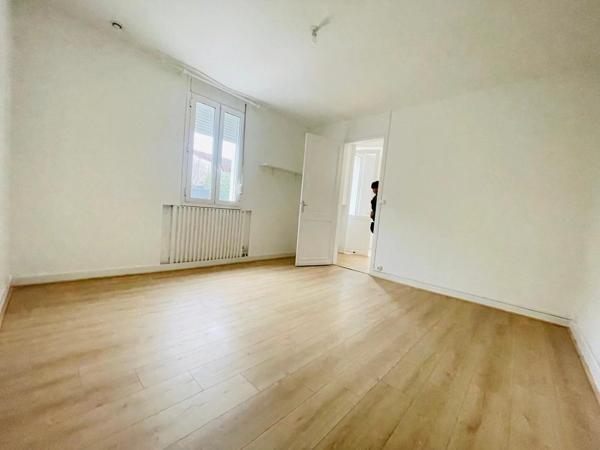 Location                                                      Maison
                        
                     3 pièces                      62 m2                     à Villenave-d'Ornon